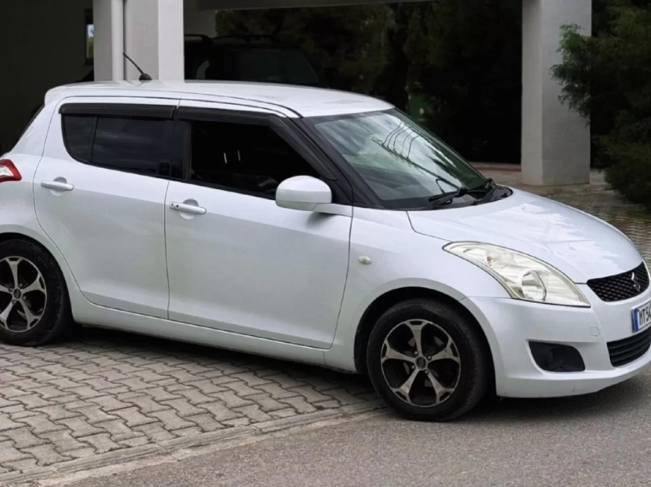 2011 Model Otomatik Suzuki Swift