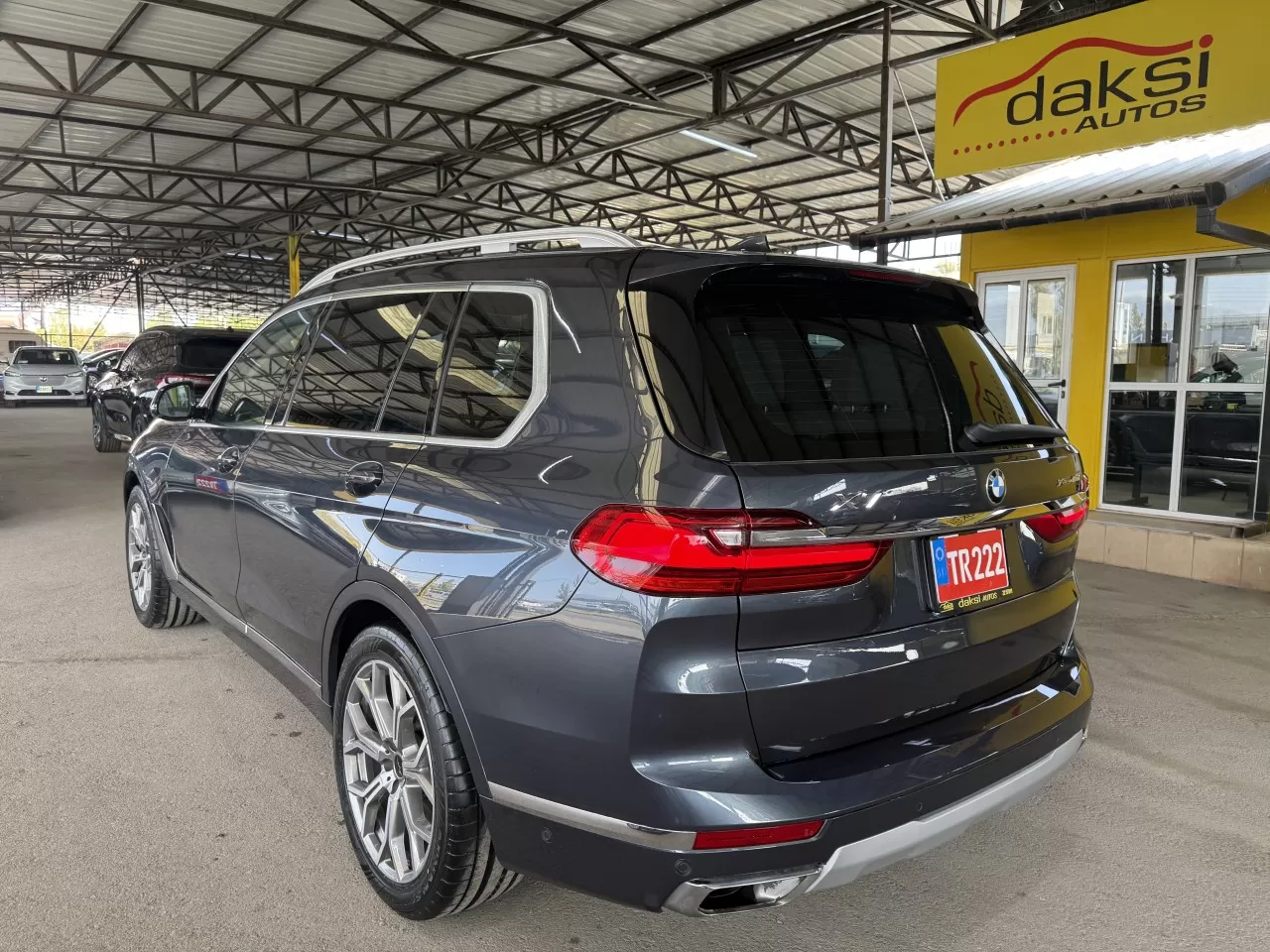 2023 Model Otomatik BMW X7 6. Görseli