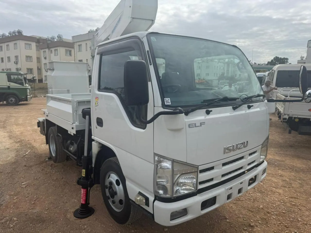 2015 Model Düz Kamyon & Kamyonet Isuzu